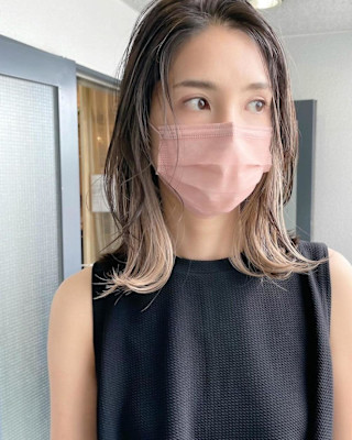 グレーブラウン/ハイレイヤーカット/シンメトリー