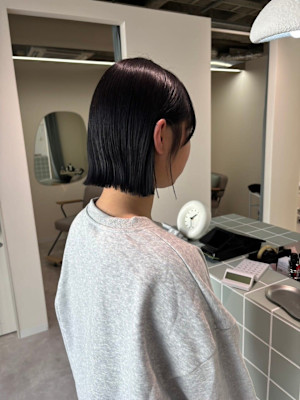 ワンレンボブ前下がりショート内巻きワンカール鎖骨ミディアム