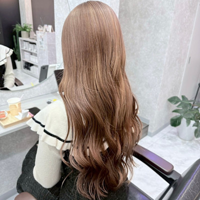 ブラウンベージュ