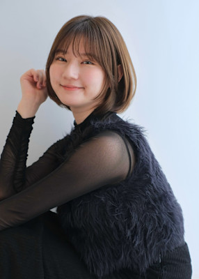 コンパクトボブ/前下がりライン/タイトフォルム