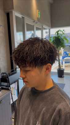 王道のツイストスパイラルパーマ