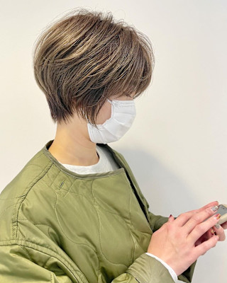 小顔ショート/ハイライト/くびれショート