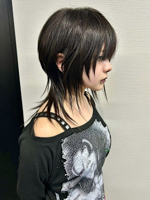 レイヤーカット　デザインカラー　ケアブリーチカラー　ウルフ