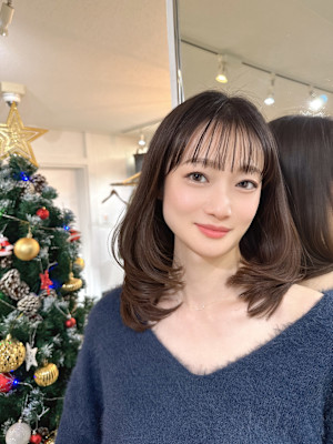 美髪シルエットミディアムレイヤー　髪質改善