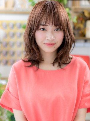 大人かわいいくせ毛風やわらかくびれミディ　リタッチカラー