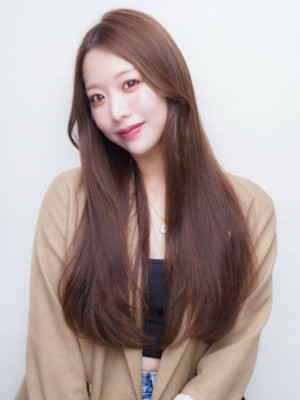 グレージュカラー ロングヘア 髪質改善 カラーストレート