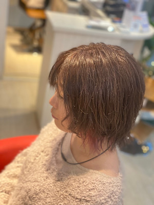 ウルフボブ/インナーカラー/ゆるめパーマ