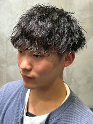 ツイストパーマ ツーブロックマッシュ 束感パーマ 20代