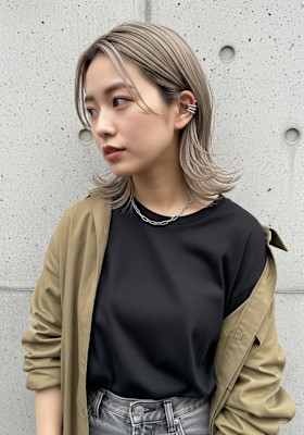 全頭ブリーチ/レイヤーカット/モテ髪外ハネへア