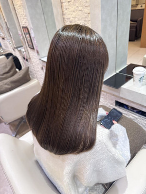 オリーブベージュでつくる艶髪