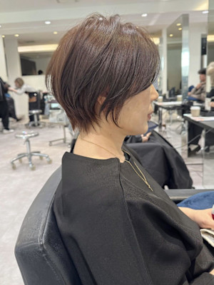 30代40代50代ショート白髪ぼかし銀座丸みくびれ井