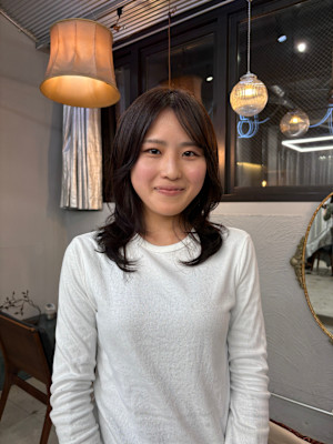 ステップボーンカット/レイヤーカット/ハッシュカット