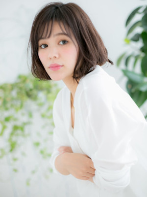 【博多 美容室Blue】くすみカラーで切りっぱなし風ボブ