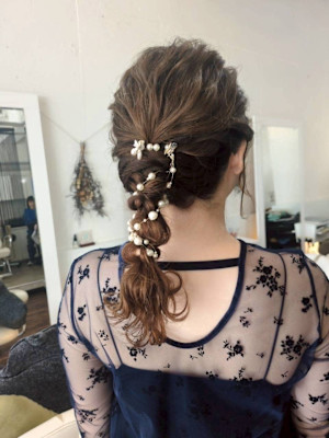 特別な日を彩る。お呼ばれヘアセット