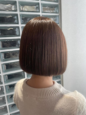 ミニボブ×オリーブベージュ