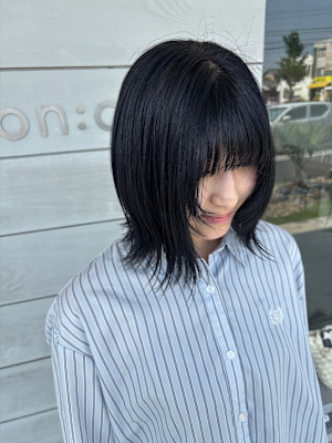 外ハネくびれカット