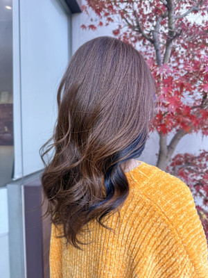 職場OKでおしゃれ見えするチラ見えインナー