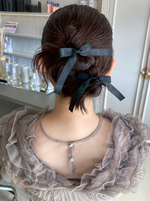 アップスタイル ヘアセット カチモリ風 ツインお団子 結婚式