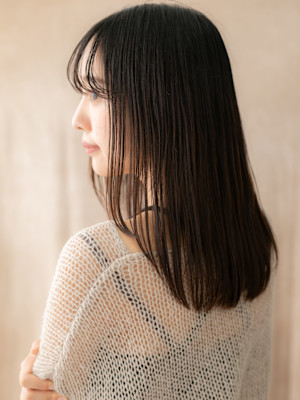 ハッシュカットウェットヘア黒髪美髪レイヤーロング20代30代