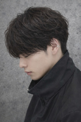 横顔がキマる ナチュラルマッシュ