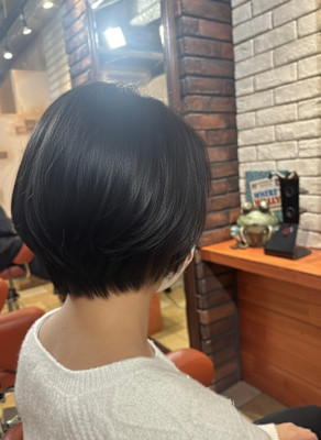 ニュアンスで魅せる！こなれフェミニンミディ【007スタイル】