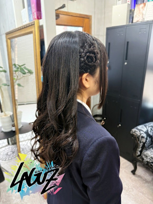 【ヘアセット】サイド編み込み × ゆる巻きロング
