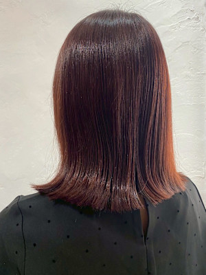 オレンジブラウン 髪質改善 外ハネ 艶髪 顔周りカット 
