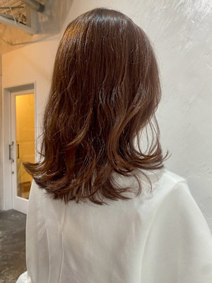 ベージュカラー 顔周りカット レイヤーカット 韓国ヘア 