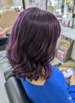 イルミナカラーオーキッド　リズミカルなウェ－ブのボブスタイル