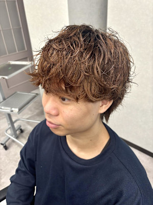 大人メンズに人気の柔らか質感シャドウパーマ