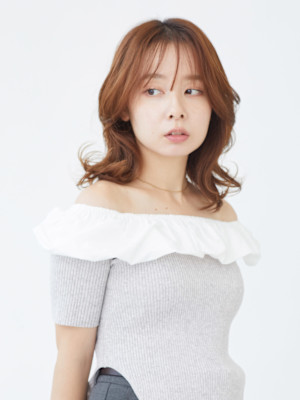 シナモンベージュ