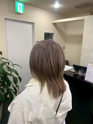 グレージュカラー