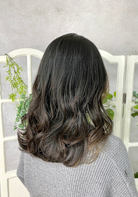 レイヤーカット・ウェーブヘア・TOKIO超音波トリートメント