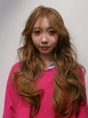 ミルクティーベージュ ロングレイヤー　フェイスレイヤー