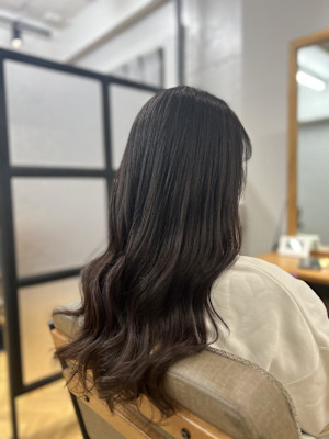 暗め赤みなしブラウン