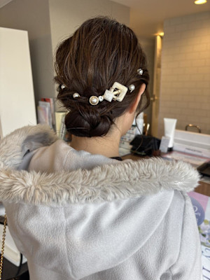 お呼ばれヘアセットアレンジシニヨン