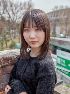 顔周りレイヤースタイル