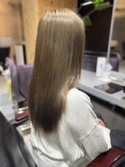 ベージュカラー