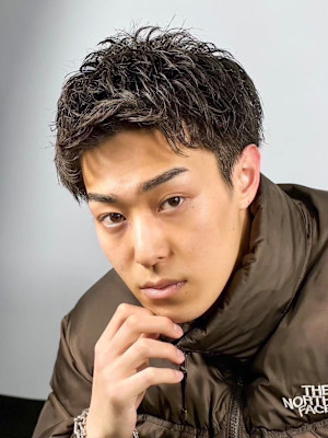 波巻きツイストスパイラル×爽やかアップバングショート