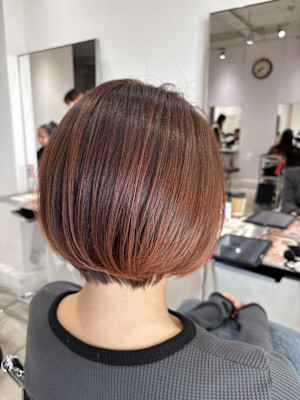 ピンクベージュショートボブ