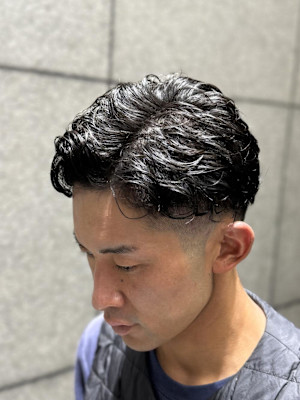 銀座　フェード毛流れパーマスタイル