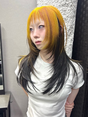 インナーカラー　デザインカラー　ケアブリーチカラー　原宿