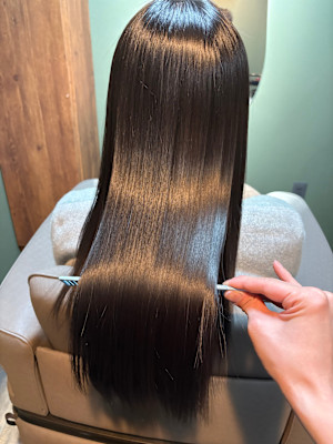 艶髪アッシュ系カラー