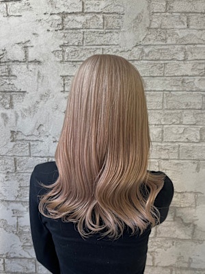 冬色ブリーチ×透明感ミルクティー◎20代30代小顔レイヤー