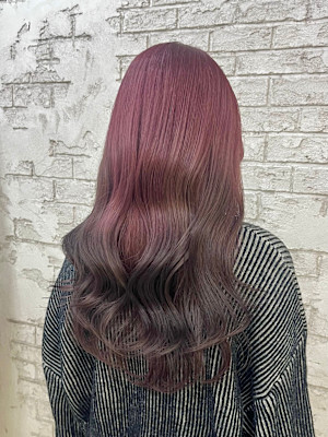 ブリーチカラー×グラデーショカラー◎大人可愛いピンクベージュ