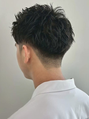 ツーブロック メンズショート 束感 ビジネスヘア 30代