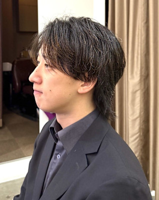 センターパートウルフ  森