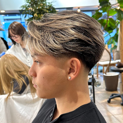 メンズバレイヤージュ　シャドールーツ　テーパーフェード