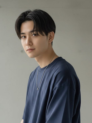 メンズセンターパートスタイル