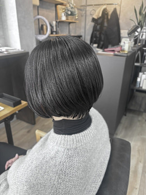 ショートボブ